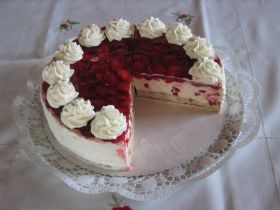 Erdbeer- Sahnetorte.JPG